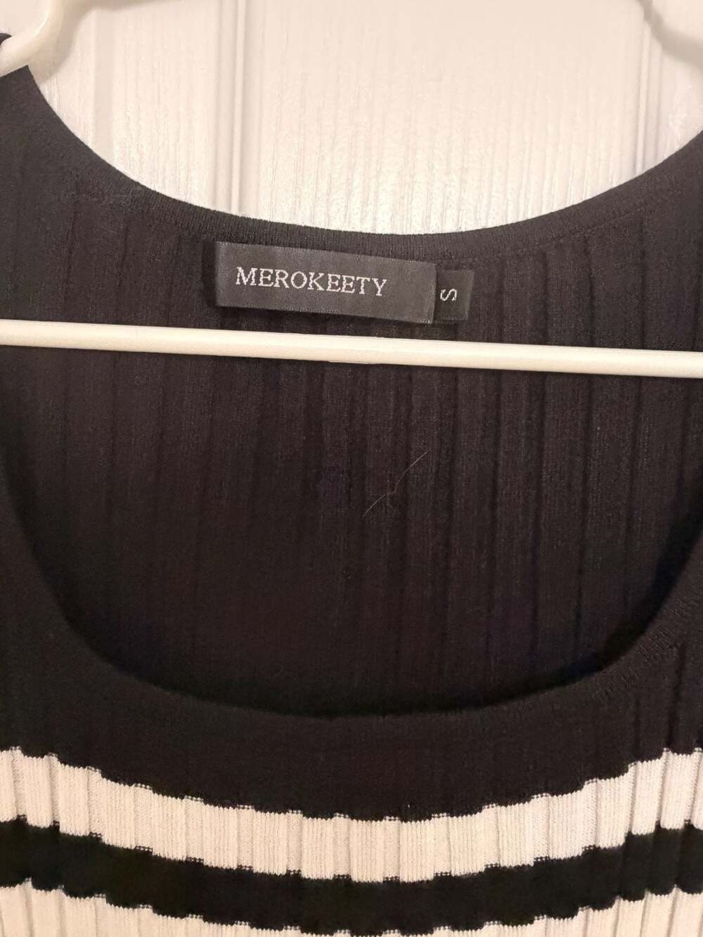 BOGO MEROKEETY Women's Size S Black and White Striped Knit Long Sleeve Midi Dres - Picture 4 of 6